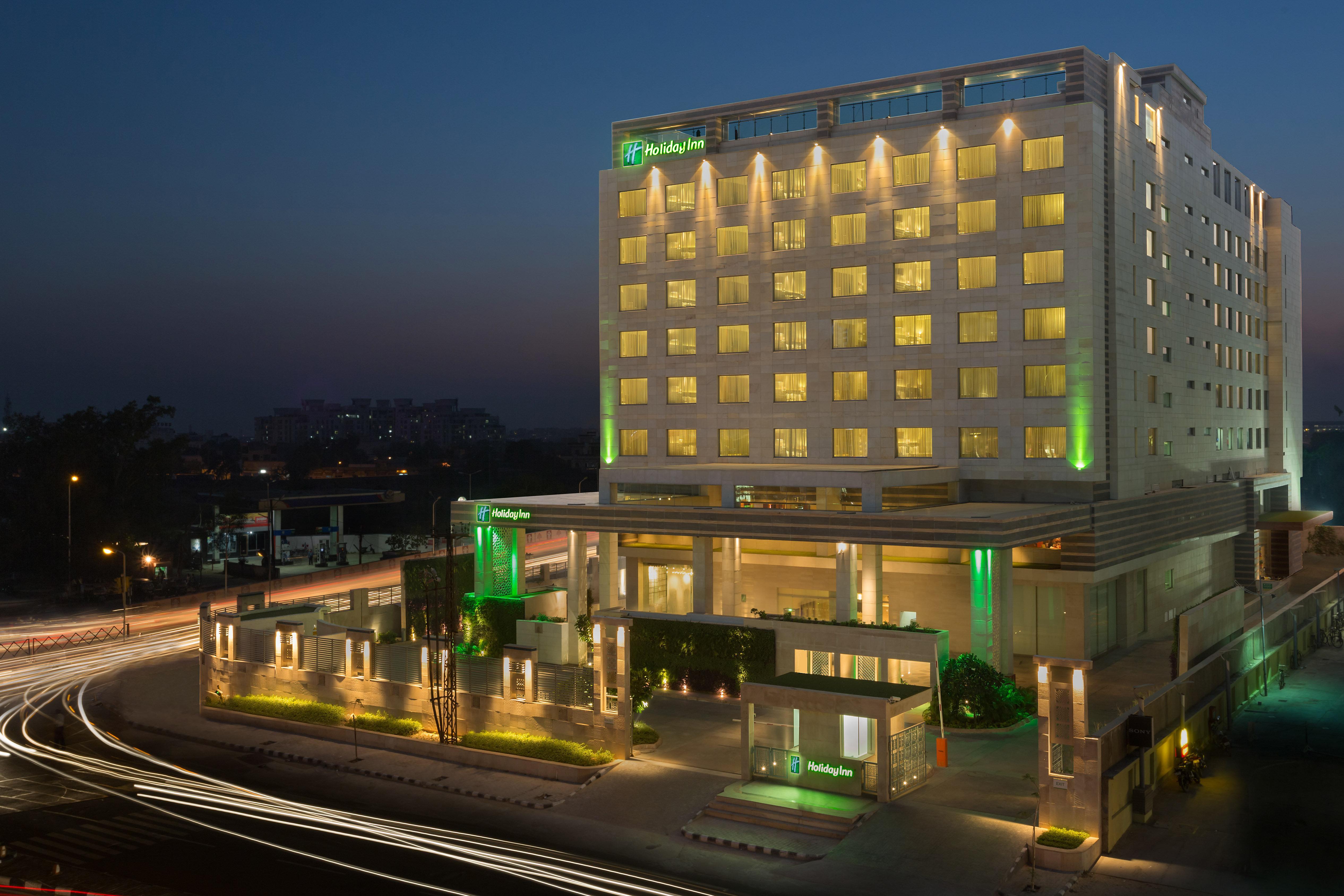 Centre By Ihg होटल